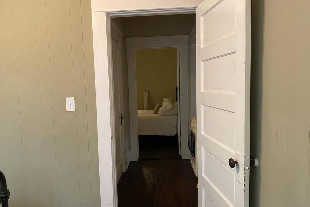 Mill Cottage Тупело Экстерьер фото